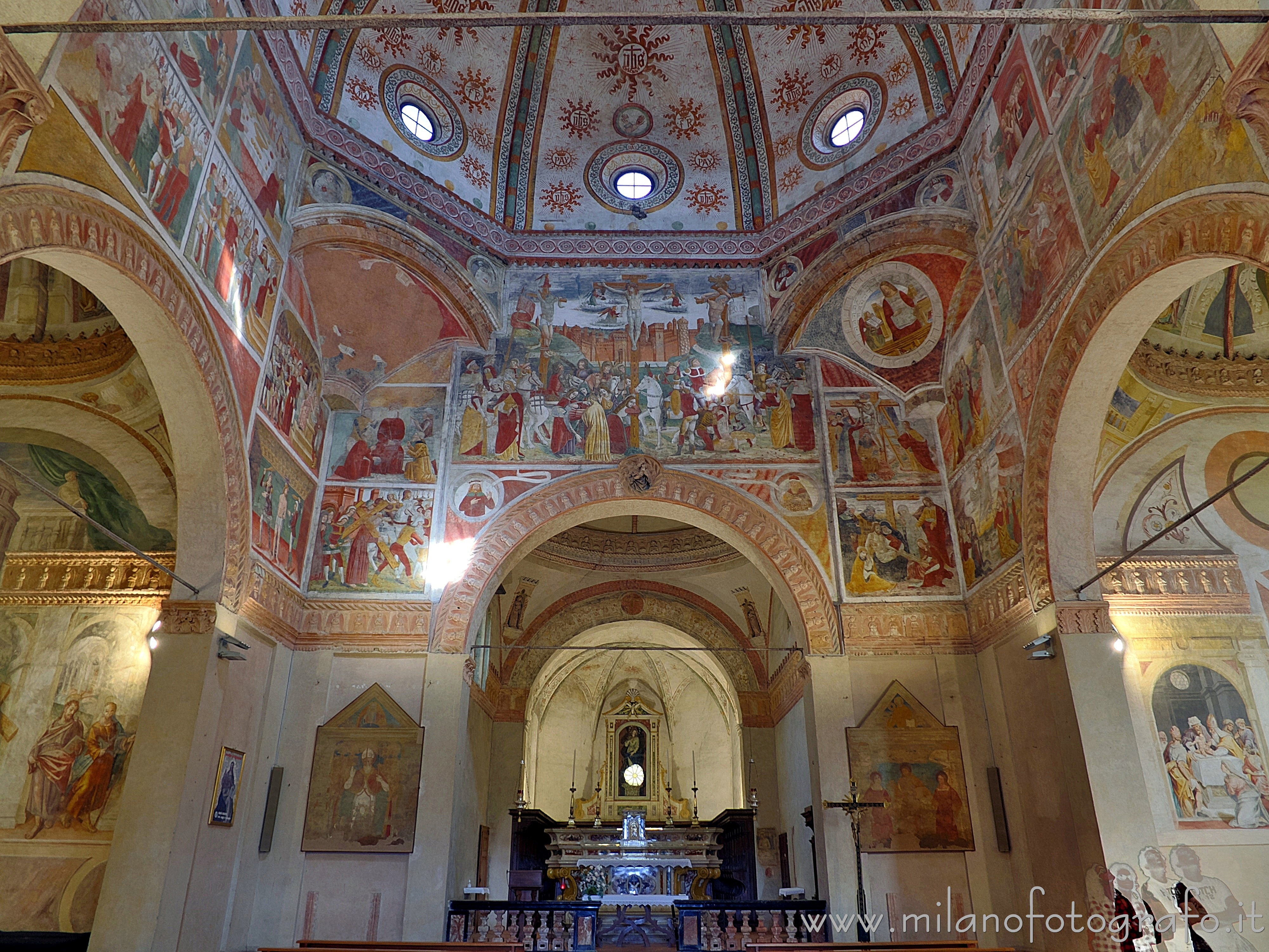 Castelleone (Cremona, Italy) - Interior of the Church of St. Mary in Bressanoro - Full resolution picture